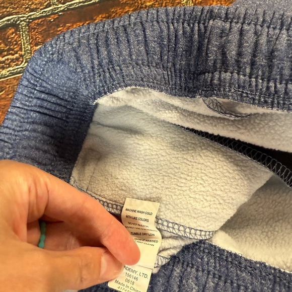 BCG Men's Charcoal Joggers with Zipper Pockets - Picture 4 of 12